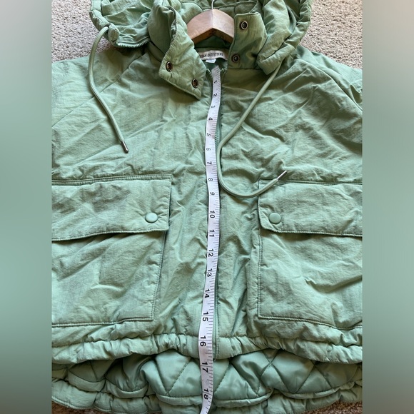 UO Adjustable Puffer Jacket - Picture 9 of 11